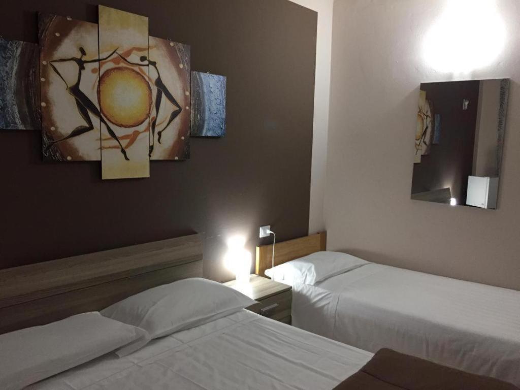 파르마 Ded 2 Only Sleep Bagno Privato 아파트 외부 사진