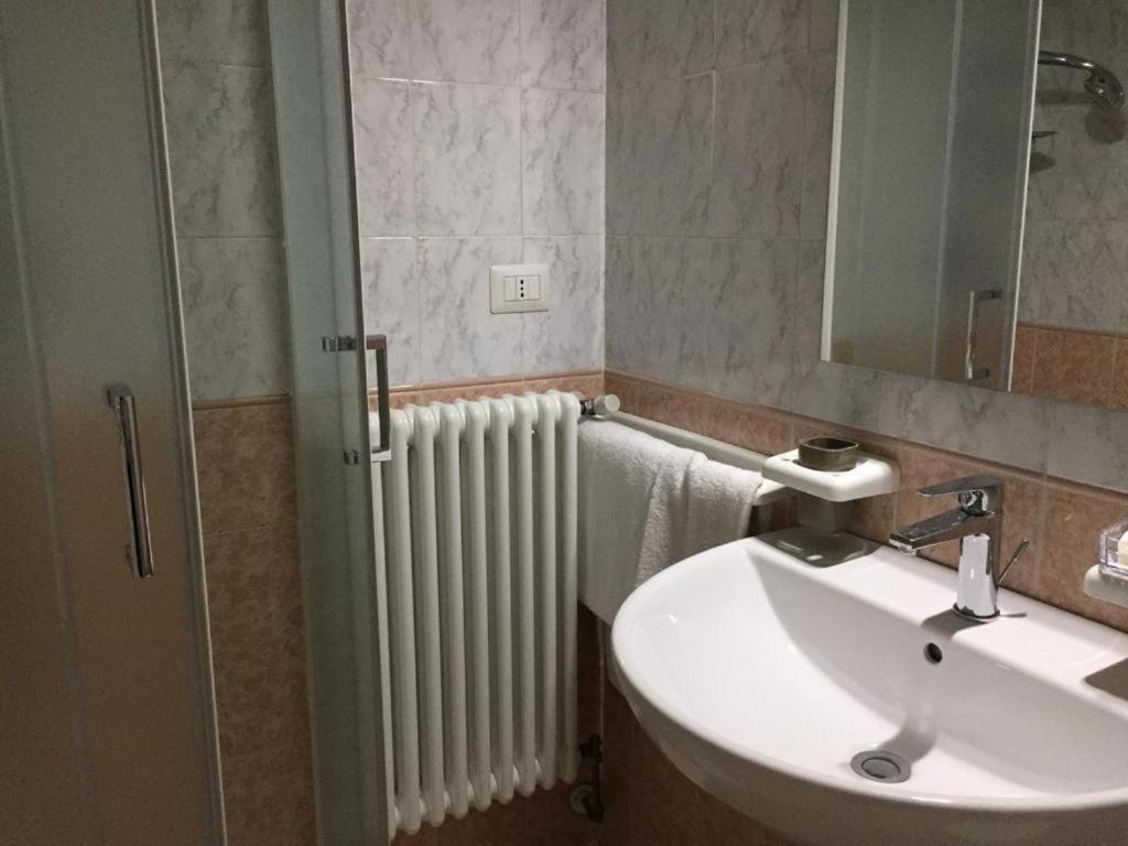 파르마 Ded 2 Only Sleep Bagno Privato 아파트 외부 사진